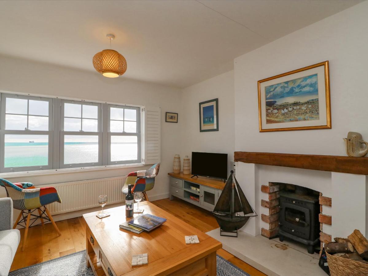 Beach Retreat Weymouth Bagian luar foto